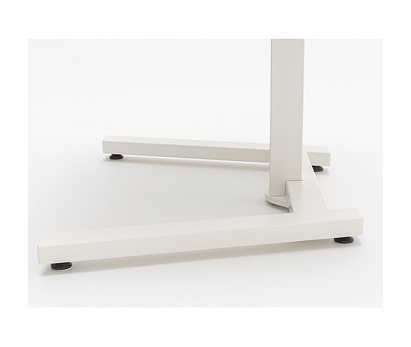 OGI ONE height-adjustable desk